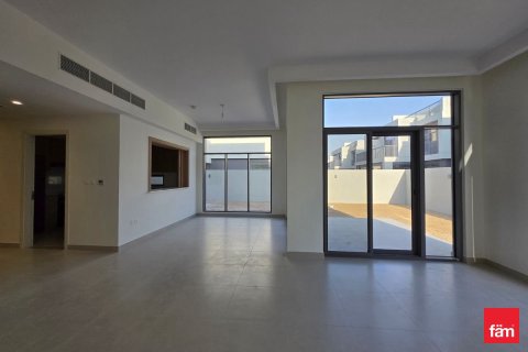 Villa de 4 dormitorios No. 126640 6