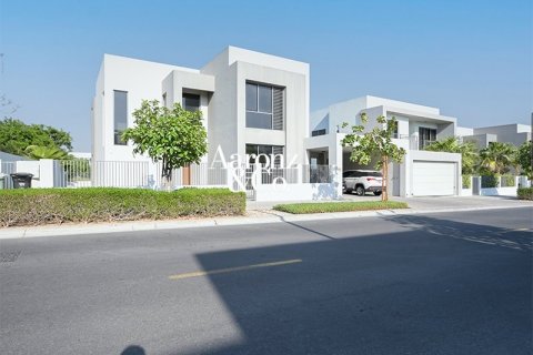 Villa de 5 dormitorios en Dubai Hills Estate, UAE No. 167732 4