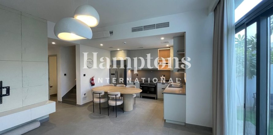 3 غرف نوم تاون هاوس في Ruba, الإمارات العربية المتحدة رقم 148812