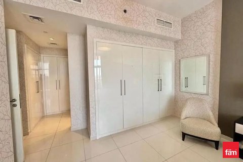 Apartment de 3 dormitorios en Dubai, UAE No. 166032 8