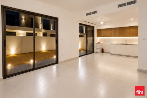 Villa de 4 dormitorios en Dubai, UAE No. 166028