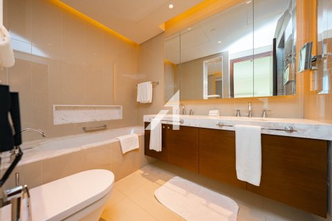 Apartment de 2 dormitorios en The Address Residence Fountain Views, UAE No. 90883 13