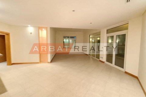 Квартира с 3 спальнями в Shoreline Apartments, ОАЭ №186588