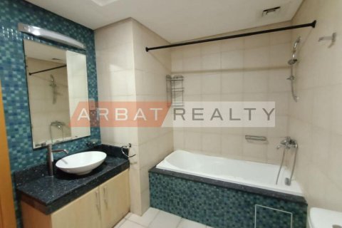 Квартира с 3 спальнями в Shoreline Apartments, ОАЭ №186588 18