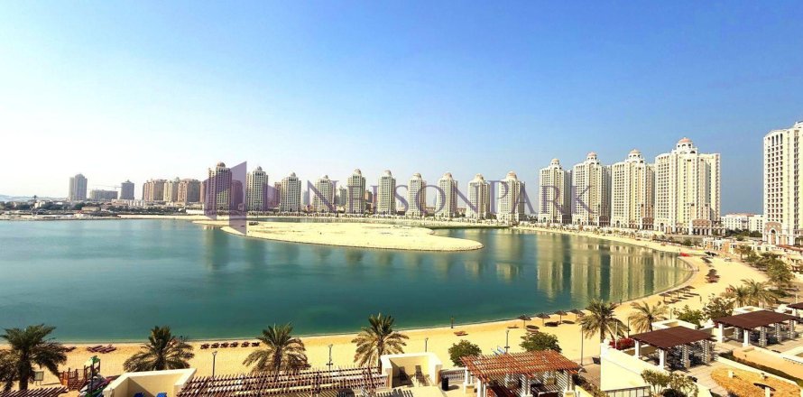 2 bedrooms Apartment in Doha, Qatar No. 57700