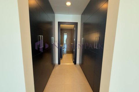 2 bedrooms Apartment in Doha, Qatar No. 57700 9