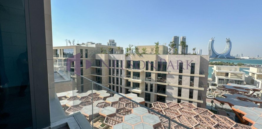 4 bedrooms Apartment in Doha, Qatar No. 57944