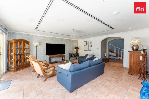 Таунхаус с 3 спальнями в Дубай, ОАЭ №146207 3