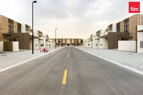 Вилла с 4 спальнями в Дубай, ОАЭ №146206 11