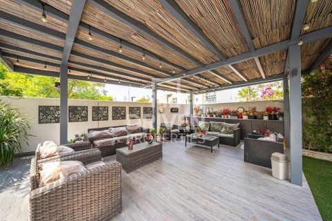 5 غرفة نوم  فيلا في District One, الإمارات العربية المتحدة رقم 137741 11