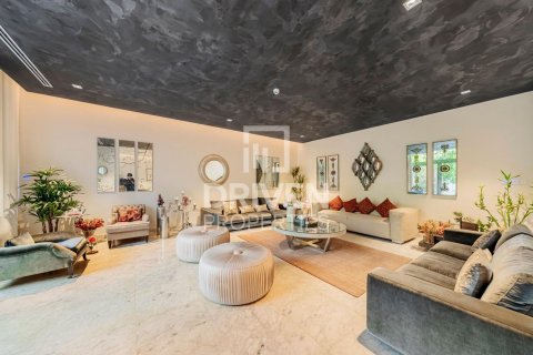 5 غرفة نوم  فيلا في District One, الإمارات العربية المتحدة رقم 137741 5