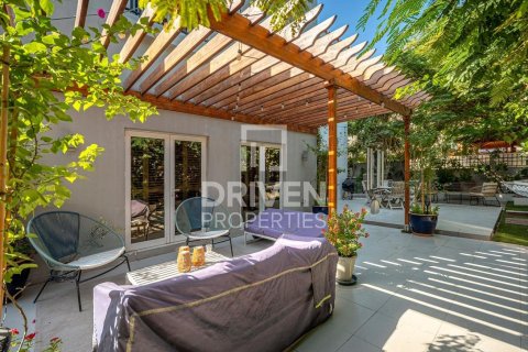 5 غرفة نوم  فيلا في فيلات, الإمارات العربية المتحدة رقم 137745 10