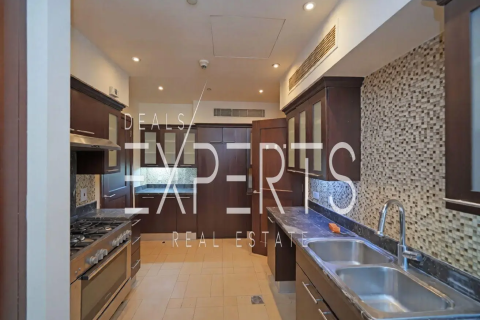 3 bedrooms Apartment No. 127655 13