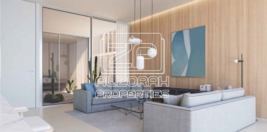 Квартира с 2 спальнями в Gateway Residences, Al Zorah, ОАЭ №168783