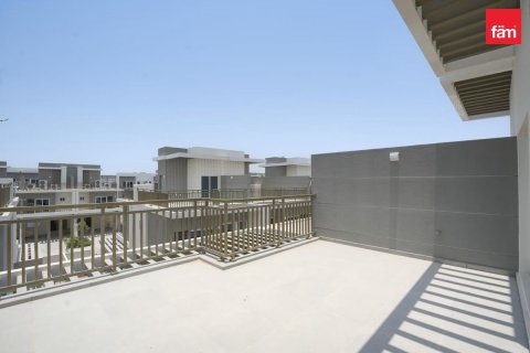 3 bedrooms Villa in Dubai, UAE No. 168168 6