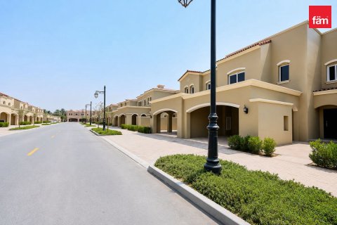 Townhouse de 3 dormitorios en Dubai, UAE No. 168165