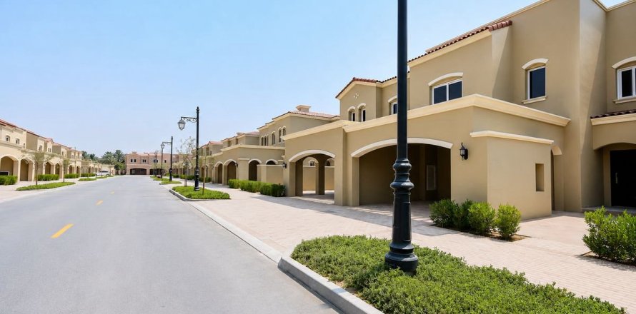 Townhouse de 3 dormitorios en Dubai, UAE No. 168165