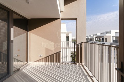 Villa de 4 dormitorios en Dubai, UAE No. 103603 15