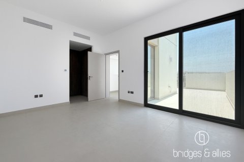 Villa de 4 dormitorios en Dubai, UAE No. 103617 9