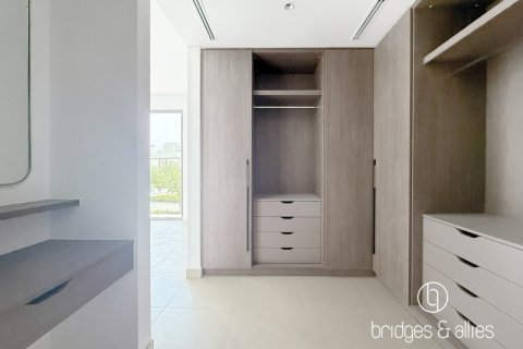 Villa de 4 dormitorios en Dubai, UAE No. 103617 14