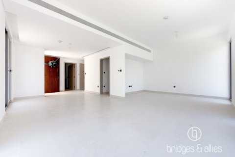 Villa de 4 dormitorios en Dubai, UAE No. 103617 18