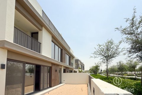Villa de 4 dormitorios en Dubai, UAE No. 103617 6
