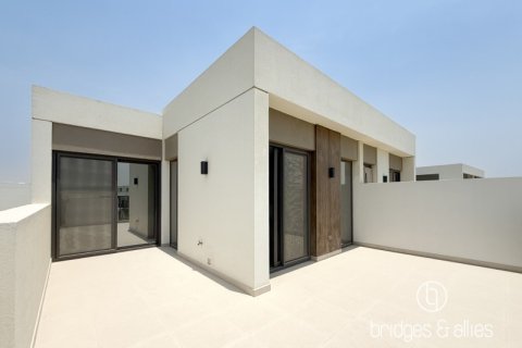 Villa de 4 dormitorios en Dubai, UAE No. 103617 13