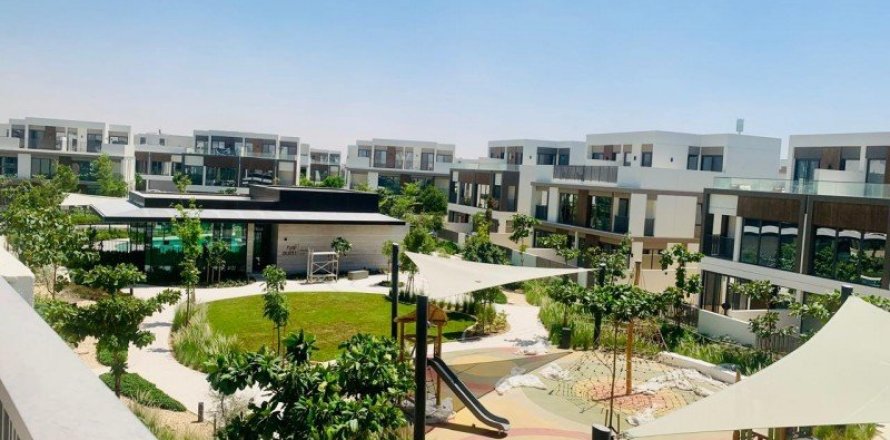 Villa de 4 dormitorios en Dubai, UAE No. 103604