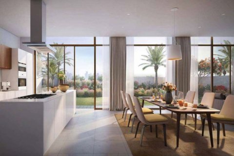 4 bedrooms Townhouse in Abu Dhabi, UAE No. 79881 3