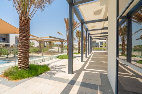 Commercial property de 5 dormitorios en  Yas Acres, UAE No. 79866 7