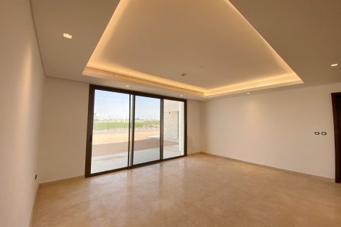Commercial property de 5 dormitorios en  Yas Acres, UAE No. 79866 13