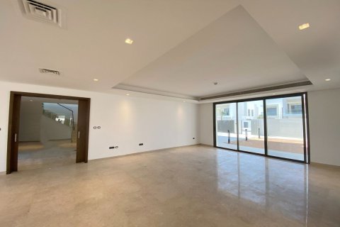 Commercial property de 5 dormitorios en  Yas Acres, UAE No. 79866 11