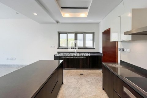 Villa de 5 dormitorios No. 128917 10