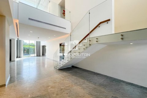 Villa de 5 dormitorios No. 128917 2