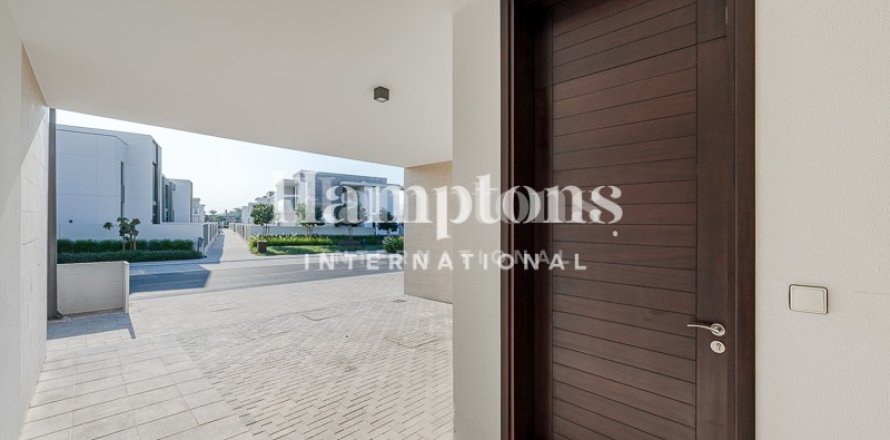 Таунхаус с 3 спальнями в Ruba, ОАЭ №148809