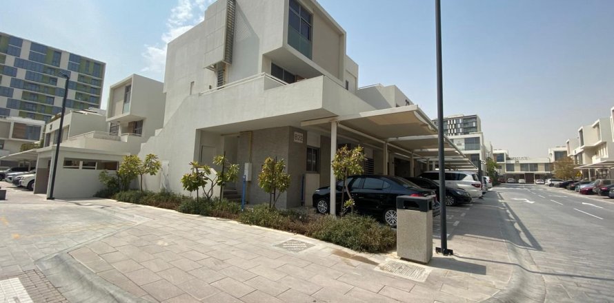 2 غرف نوم تاون هاوس في دبي, الإمارات العربية المتحدة رقم 105792