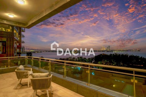Apartment de 3 dormitorios en The Crescent, UAE No. 210346 3