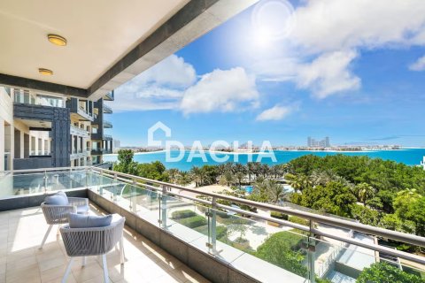 Apartment de 3 dormitorios en The Crescent, UAE No. 210346