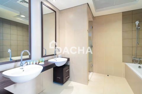 Apartment de 3 dormitorios en The Crescent, UAE No. 210346 23