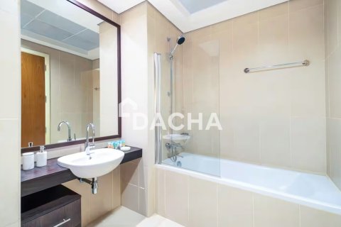 Apartment de 3 dormitorios en The Crescent, UAE No. 210346 19