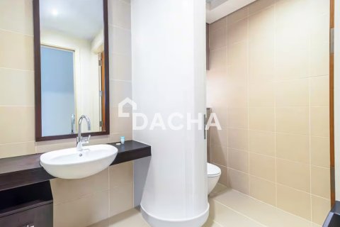 Apartment de 3 dormitorios en The Crescent, UAE No. 210346 12
