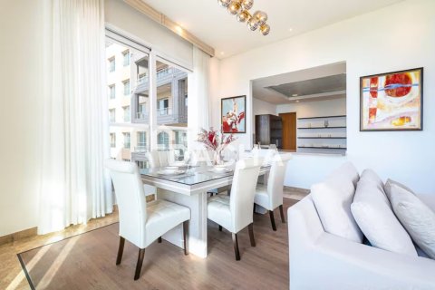 Apartment de 3 dormitorios en The Crescent, UAE No. 210346 7