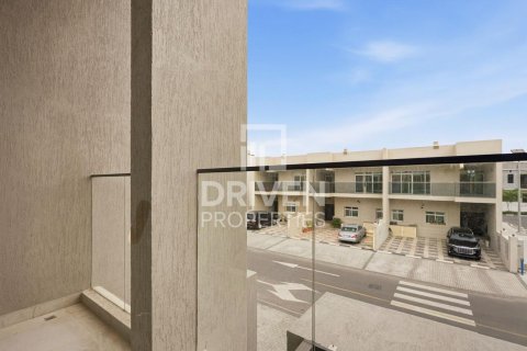 Villa de 4 dormitorios en Murooj Al Furjan, UAE No. 204769 18