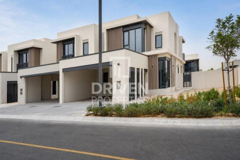 4 غرف نوم فيلا في جبل علي, الإمارات العربية المتحدة رقم 204767 28