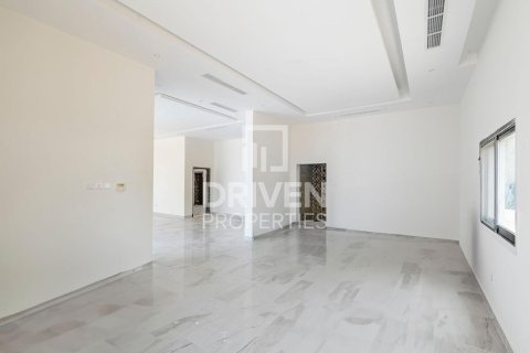 5 bedrooms Villa in Nadd Al Sheba, UAE No. 204766 21