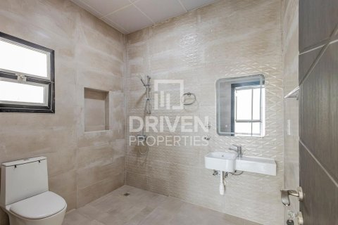 5 bedrooms Villa in Nadd Al Sheba, UAE No. 204766 8