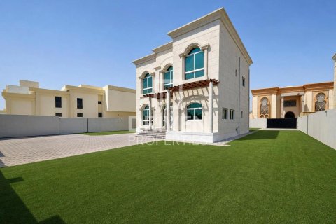 5 bedrooms Villa in Nadd Al Sheba, UAE No. 204766 27