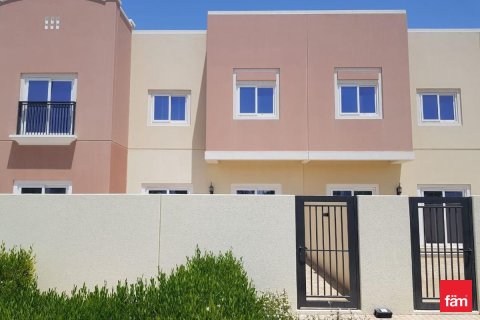 Villa de 3 chambres à Dubai, UAE No. 103420 1