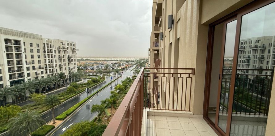 Apartment de 3 dormitorios en Town Square, UAE No. 149280