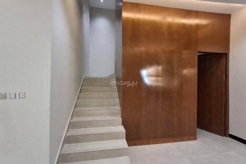 Вилла с 4 спальнями в Эр-Рияд, Саудовская Аравия №99683 7